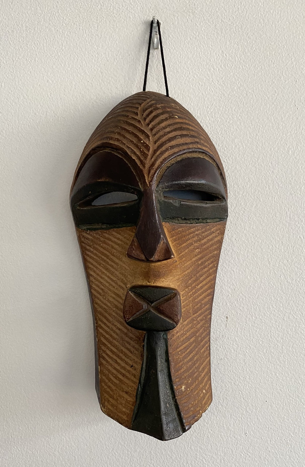 Kifwebe Mask of Songye people of DR Congo, 6" (L) X 11" (H)