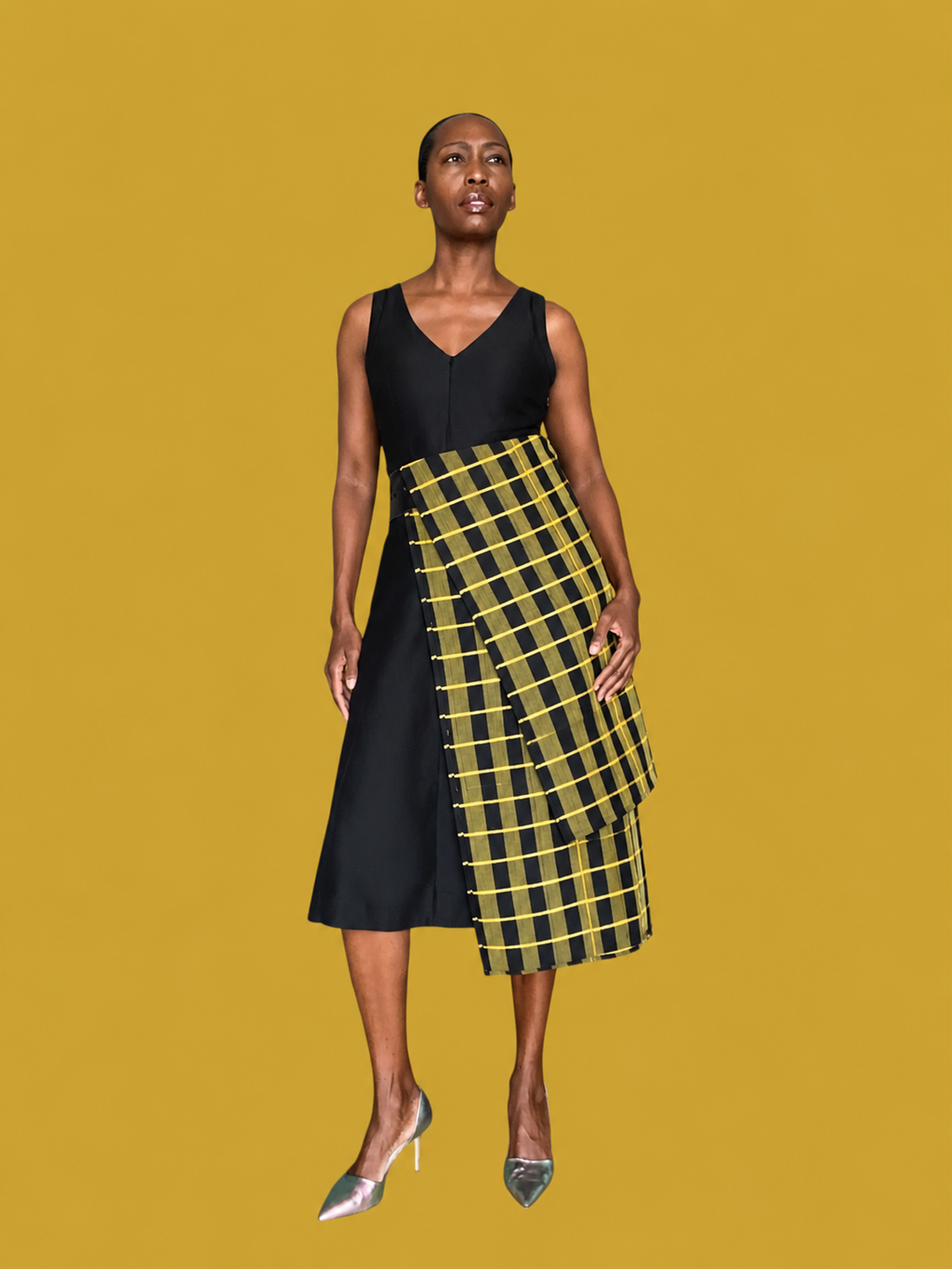 Manjak Handwoven Shawl | Bleenj Cloth| Black and Yellow Check | Ayo & Aye